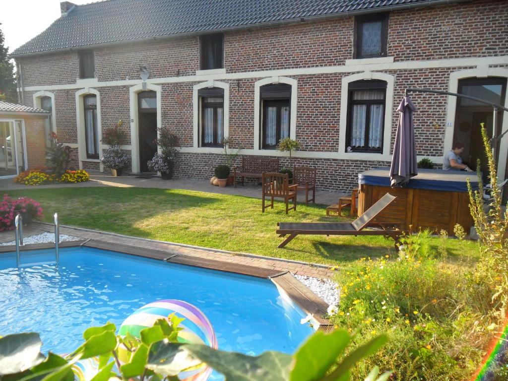 B&B A L'Essentiel Thulin Exterior foto